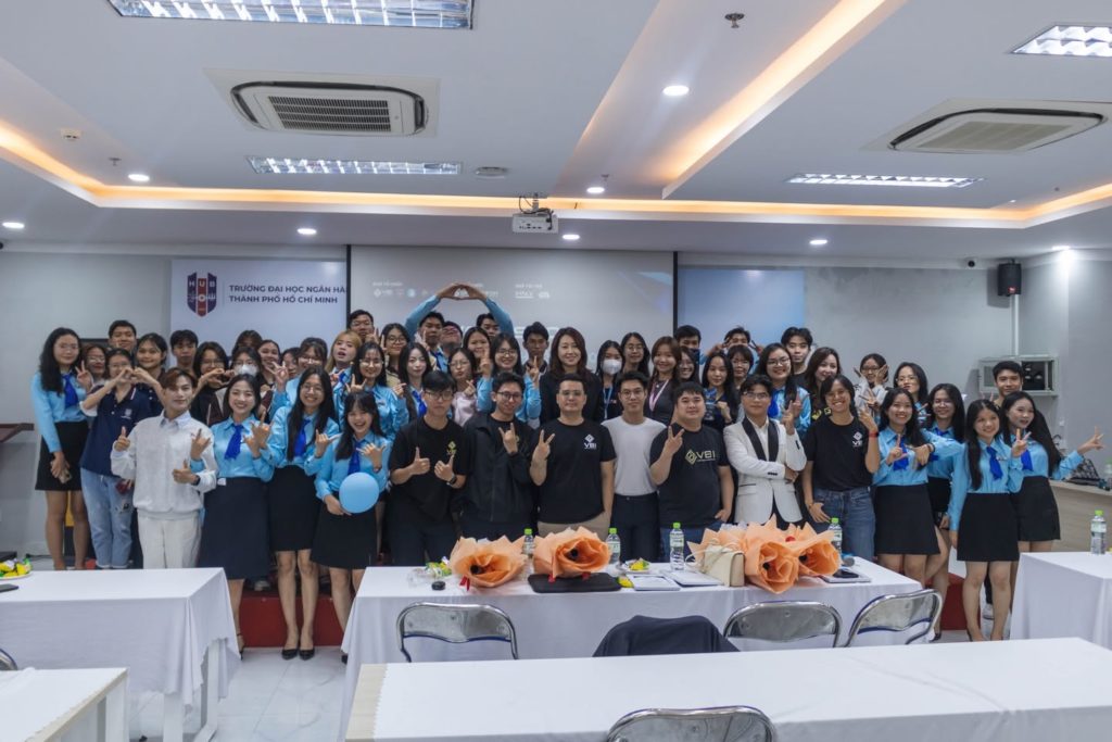 Đại học Ngân hàng Web3 HackFest UniTour